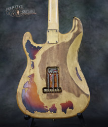 2016 FENDER STEVIE RAY VAUGHAN ‘NO-1’ TRIBUTE STRATOCASTER HEAVY RELIC