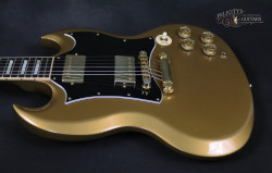 2011-Gibson-SG-Exclusive-Sam-Ash-Bullion-Gold
