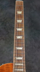 2012-Gibson-Les-Paul-Traditional-Light-Burst