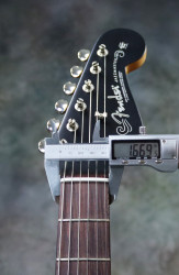 2013-Fender-Jazzmaster-Ranaldo-Trans-Sapphire-Blue