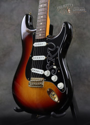 2013-Fender-Strat-SRV-Vaughan-Sunburst