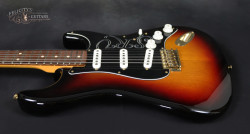 2013-Fender-Strat-SRV-Vaughan-Sunburst