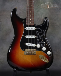 2013-Fender-Strat-SRV-Vaughan-Sunburst