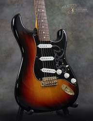 2013-Fender-Strat-SRV-Vaughan-Sunburst