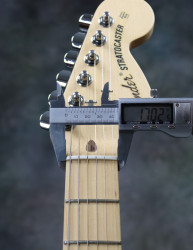 2014-Fender-Strat-American-Special-60th-HSS-Glossy-Black