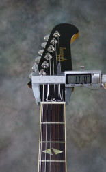 2014-Gibson-Memphis-DG-335-Grohl-Gold-Metallic