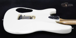 Brand-New-Unplayed-2015-Fender-Sergio-Vallín-Olympic-White