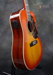 Minty-2015-Epiphone-Hummingbird-Faded-Cherry-Burst