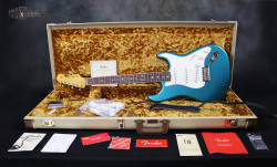 2016-Fender-Stratocaster-Johnson-Lucerne-Aqua