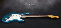 2016-Fender-Stratocaster-Johnson-Lucerne-Aqua