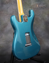 2016-Fender-Stratocaster-Johnson-Lucerne-Aqua