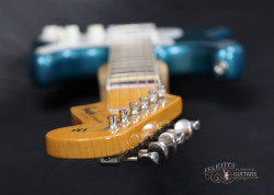 2016-Fender-Stratocaster-Johnson-Lucerne-Aqua