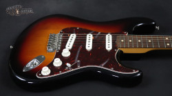 2016-Fender-Stratocaster-Mayer-Sunburst