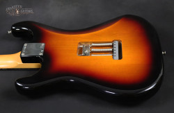 2016-Fender-Stratocaster-Mayer-Sunburst