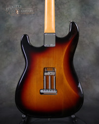 2016-Fender-Stratocaster-Mayer-Sunburst