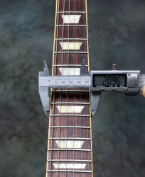 2016-Gibson-'61-SG-Standard-Ltd-Heritage-Cherry