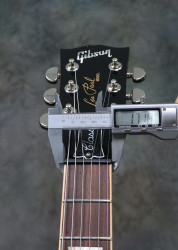 2017-Gibson-Les-Paul-Classic-Goldtop