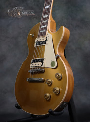 2017-Gibson-Les-Paul-Classic-Goldtop