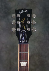 2017-Gibson-Les-Paul-Classic-Goldtop