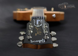 2017-Gibson-Les-Paul-Classic-Goldtop