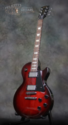 2017-Gibson-Les-Paul-Studio-T-Black-Cherry-Burst