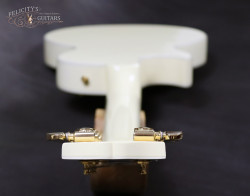 2017-Gibson-Custom-ES-LP-Lifeson-Classic-White
